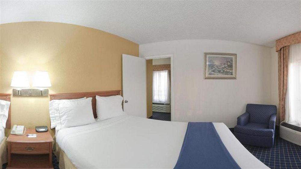 Holiday Inn Express&Suites Nashville-I-40&I-24 Eksteriør bilde