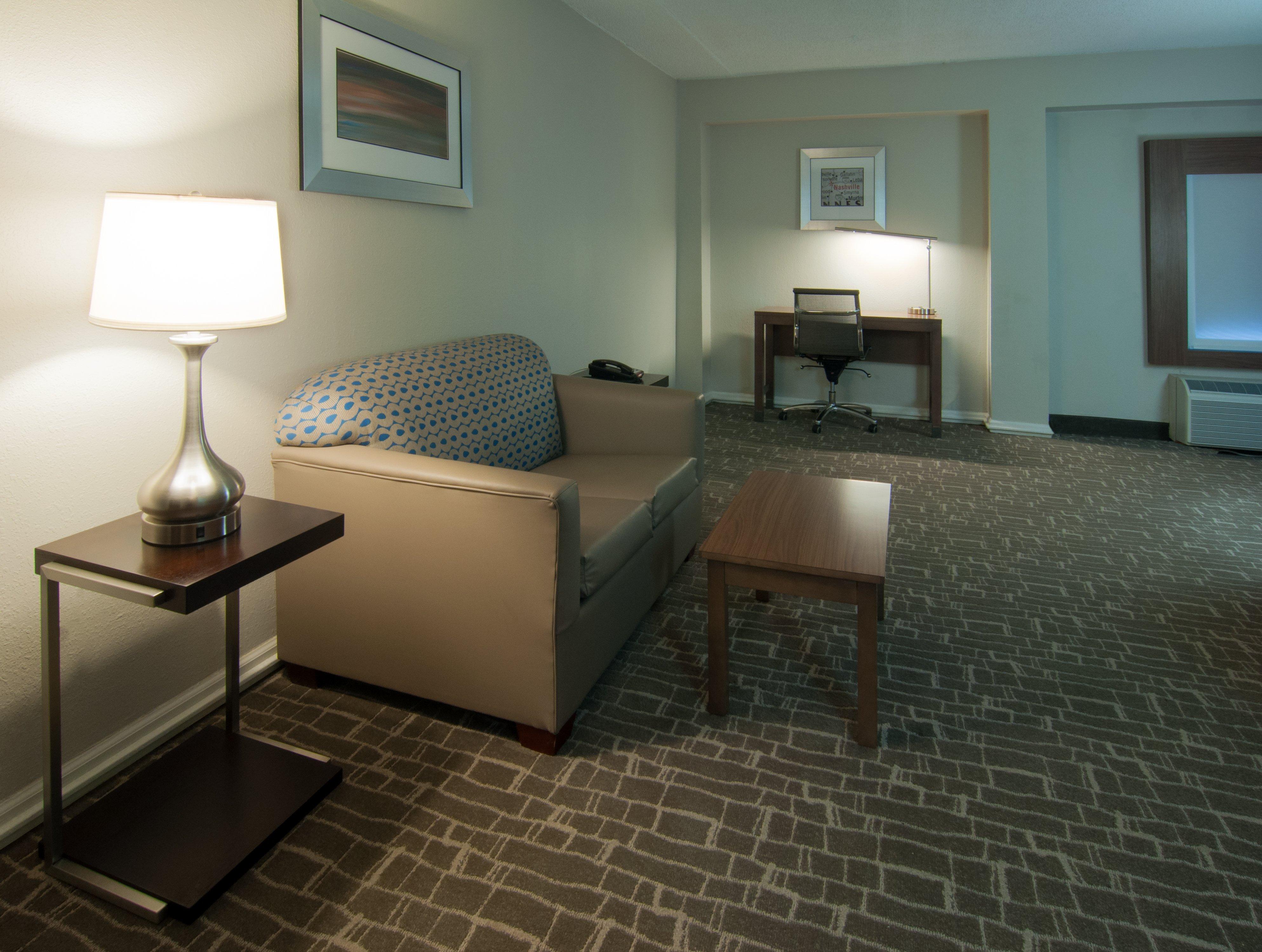 Holiday Inn Express&Suites Nashville-I-40&I-24 Eksteriør bilde