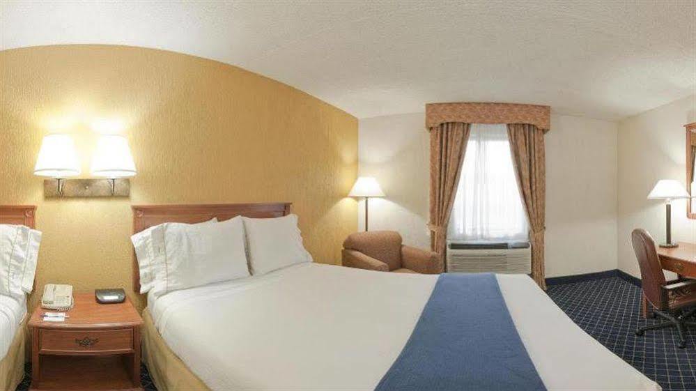 Holiday Inn Express&Suites Nashville-I-40&I-24 Eksteriør bilde