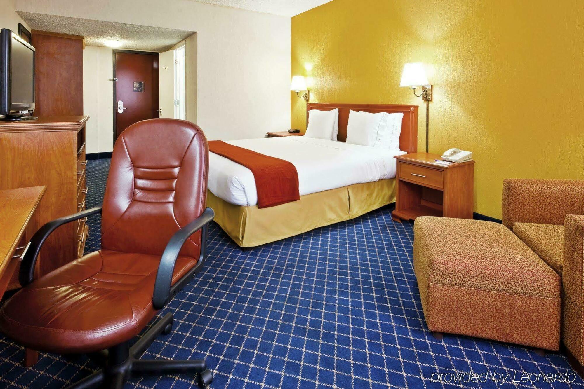 Holiday Inn Express&Suites Nashville-I-40&I-24 Eksteriør bilde